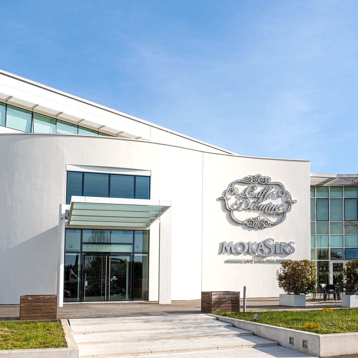 caffè, mokasirs, moca, torrefazione, pavia, grani, capsule, cialde, espresso, bar, latte art, training, macinato, solubile